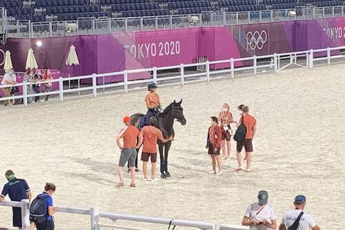 OS Tokyo: Estelle Wettstein und West Side Story - 2 / VetCheck 23.7. (Bild: Team Wettstein)